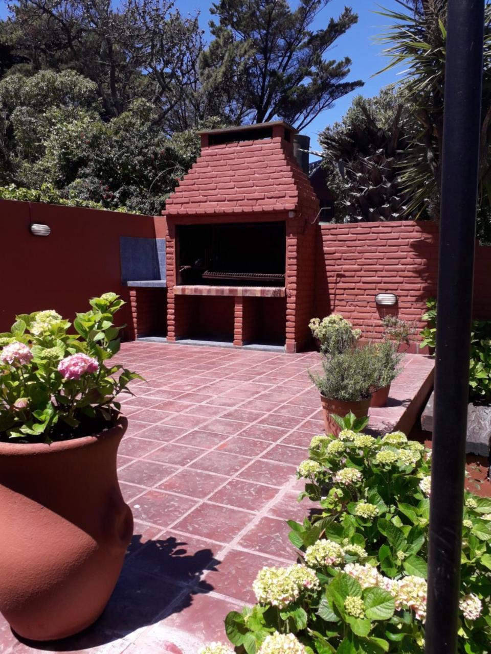 Posada De La Villa Villa Gesell Exterior foto